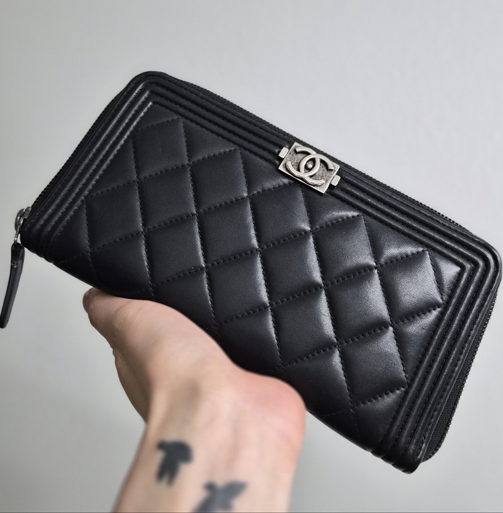 CHANEL LONG BOY Zippy Wallet 2016-2017 Quilted Lambskin